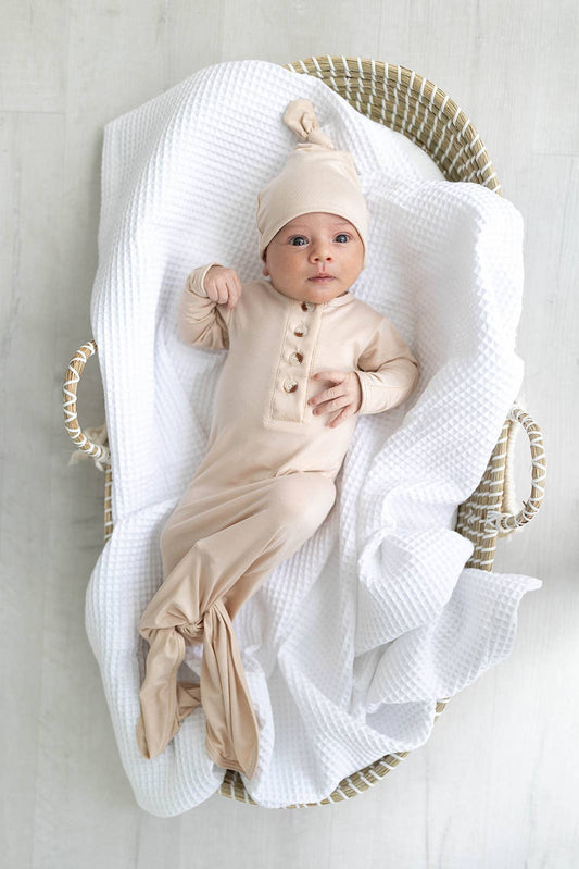 Knotted Baby Gown Set- Sand