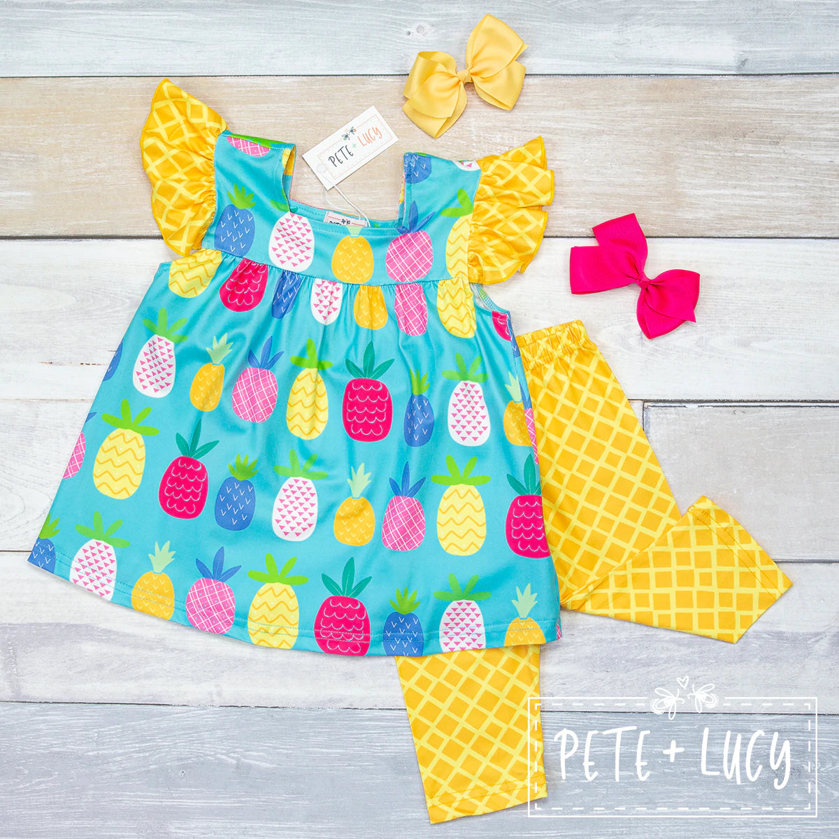 Pineapple in the Sun 2Pc Set